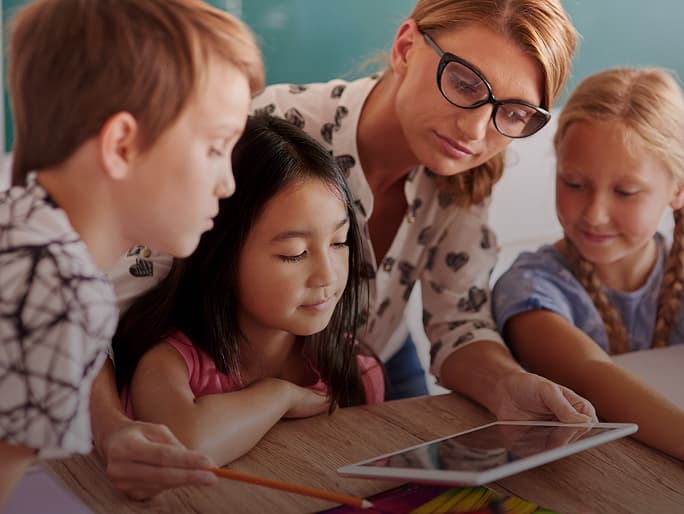 One-on-One vs. Small Group Tutoring — Helping Parents Choose What’s Best